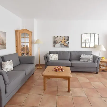 Westhues 1 Vakantiehuis *